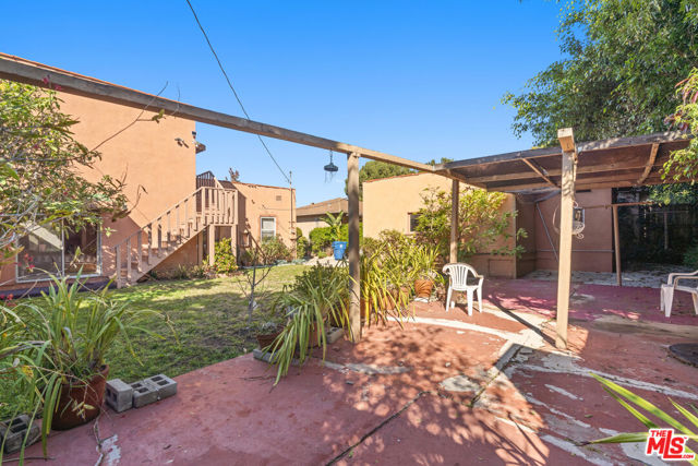 10582 Cheviot Drive, Los Angeles CA: https://media.crmls.org/mediaz/0c31f315-b4dd-4b4d-9f15-ed1eb0b0b1bd.jpg