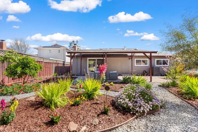 5273 Estrade Drive, San Jose CA: https://media.crmls.org/mediaz/0c32a8b1-9073-4c79-8fa3-bb1c59cf5804.jpg