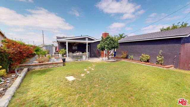 7655 El Capitan Way, Buena Park CA: https://media.crmls.org/mediaz/0c3370a8-baf7-4dcb-be72-d5976ae49db5.jpg
