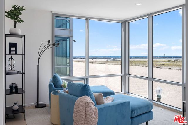 5205 Ocean Front Walk, Marina del Rey CA: https://media.crmls.org/mediaz/0c33f14e-e77e-49e4-a831-353e1790b8f5.jpg
