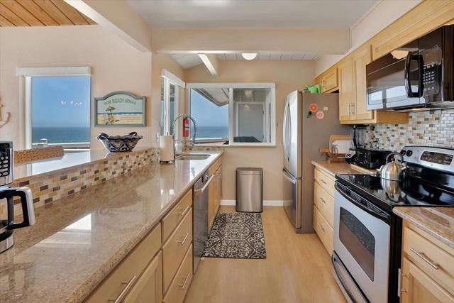 665 Sand Dollar Lane, Watsonville CA: https://media.crmls.org/mediaz/0c348f18-71c0-417c-ab90-4013b5d5c28a.jpg