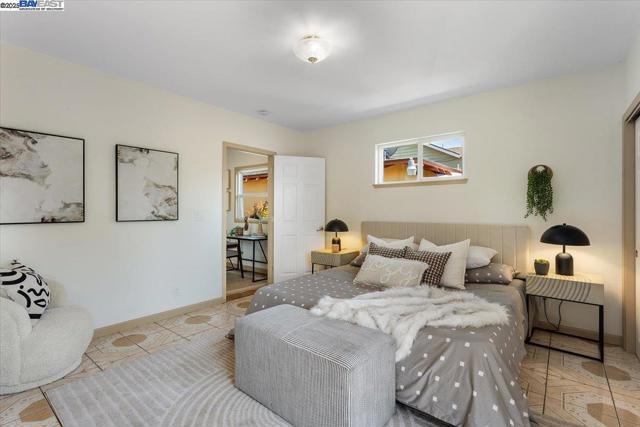 357 Melven Ct, San Leandro CA: https://media.crmls.org/mediaz/0c34fd46-8231-45bf-9e0a-982dc51bf62e.jpg