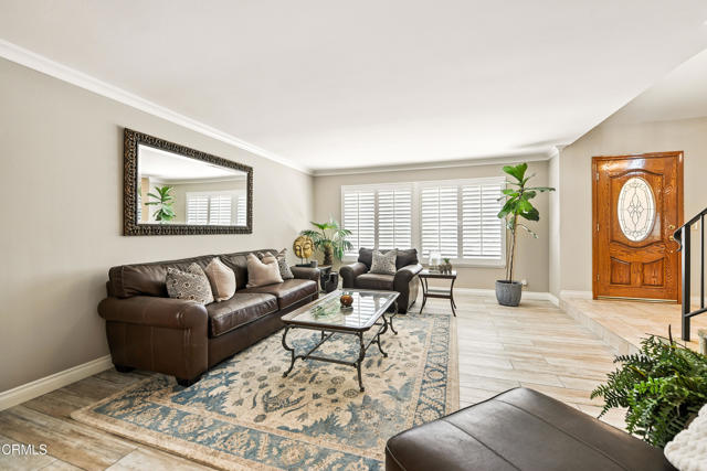3042 Omega Avenue, Simi Valley CA: https://media.crmls.org/mediaz/0c35636d-1b42-4076-8e5f-b04fbd66659c.jpg