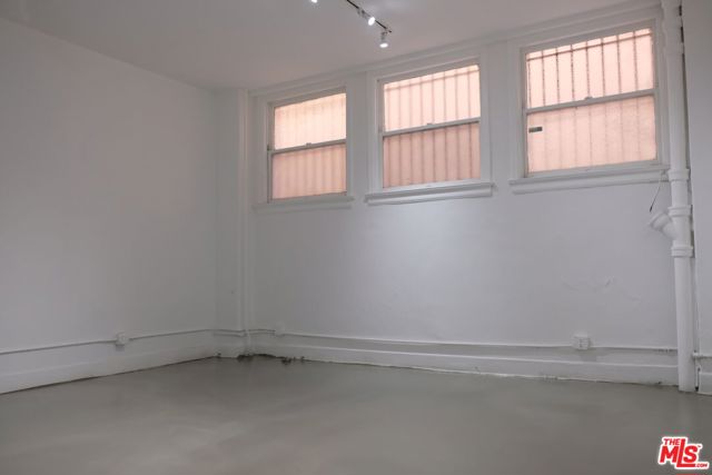  Commercial for Sale in Santa Monica, California