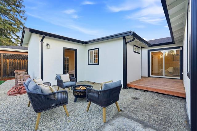 605 Corliss Way, Campbell CA: https://media.crmls.org/mediaz/0c3706cd-909e-47f4-91e2-b69be5432de7.jpg