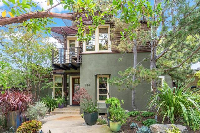 705 University Avenue, Los Altos CA: https://media.crmls.org/mediaz/0c374329-2f8a-4360-8df2-949aa5a46569.jpg