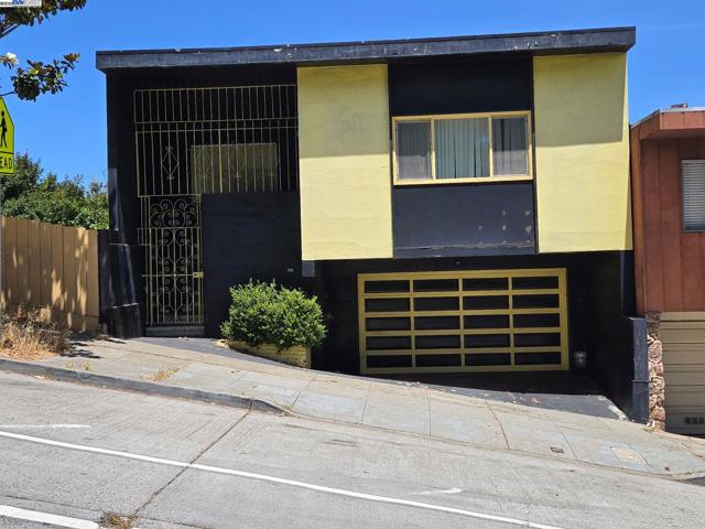 250 Mansell Street, San Francisco CA: https://media.crmls.org/mediaz/0c375461-a3db-44dd-9c30-4431977203e6.jpg