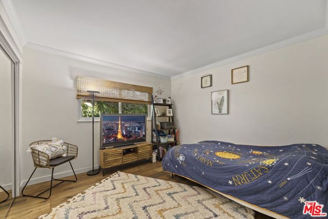 3313 Coy Drive, Sherman Oaks CA: https://media.crmls.org/mediaz/0c38131a-7fcf-4cea-9d37-3ac1b17f748d.jpg