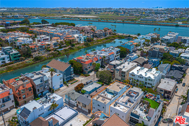 21 Voyage Street, Marina del Rey, California 90292, ,Multi-Family,For Sale,Voyage,24391171