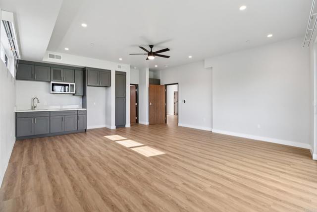 Detail Gallery Image 4 of 35 For 139 41 Almond St, Fallbrook,  CA 92028 - 7 Beds | 7/1 Baths