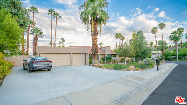 1592 South Compadre Road, Palm Springs