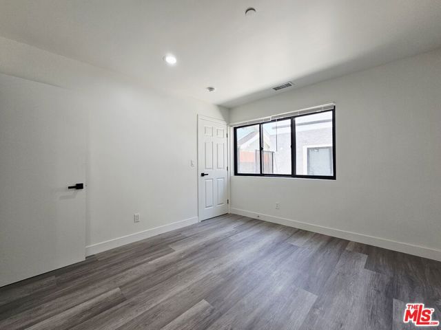 4112 S Normandie Avenue, Los Angeles CA: https://media.crmls.org/mediaz/0c3a78e2-0af8-4d6b-81cb-6584fc4e60b0.jpg