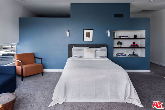 1344 Maltman Avenue, Los Angeles CA: https://media.crmls.org/mediaz/0c3c8cb9-1421-433e-b31e-e0efb212a46b.jpg