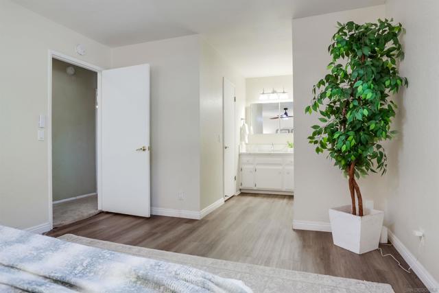 30180 Lilac Rd, Valley Center CA: https://media.crmls.org/mediaz/0c3c9145-47dd-4d94-bcc1-20ec744597a6.jpg
