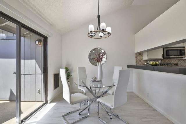 160 Sunwood Meadows Place, San Jose CA: https://media.crmls.org/mediaz/0c3cd7c7-ccbf-42e5-b1b3-7e5ea399a63b.jpg
