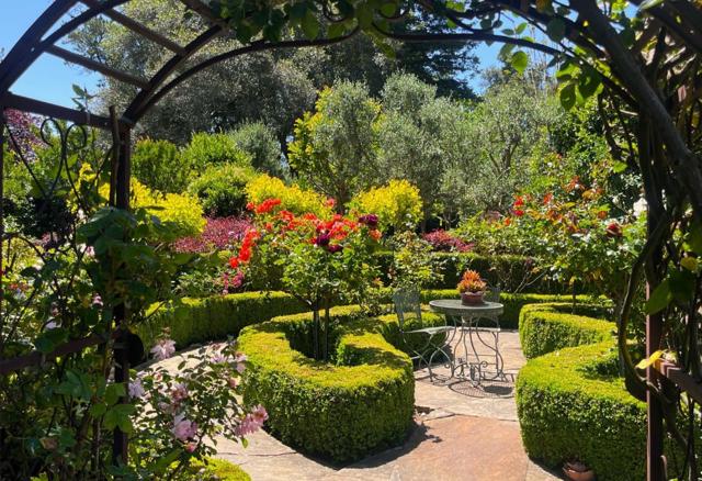 21106 Brush Road, Los Gatos CA: https://media.crmls.org/mediaz/0c3dd904-272c-42ca-9110-9b05e3e19b5b.jpg
