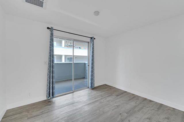 29628 Desert Oak Ct, Hayward CA: https://media.crmls.org/mediaz/0c3edab8-718e-4f4b-a134-fd41d8a24f92.jpg