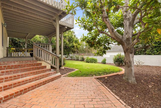 933 Rosecrans, San Diego CA: https://media.crmls.org/mediaz/0c3f58d1-8f4c-4c1e-be44-cbde0f54a583.jpg