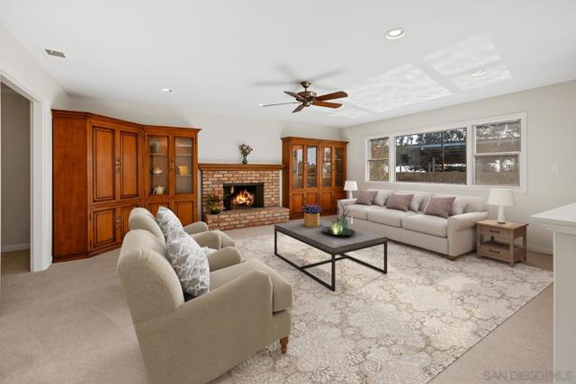4010 Paducah Dr, San Diego CA: https://media.crmls.org/mediaz/0c3f75ac-c2cd-4d77-8778-b5c2c313d4d3.jpg