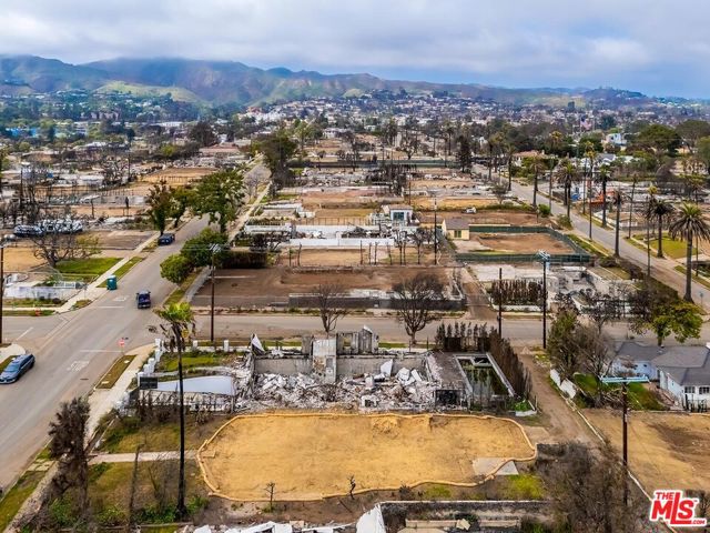 428 Via De La Paz, Pacific Palisades CA: https://media.crmls.org/mediaz/0c405c8f-ee49-4fe6-8338-66da5267742e.jpg