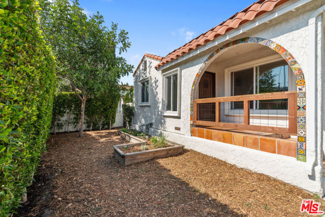 4031 Edenhurst Avenue, Los Angeles CA: https://media.crmls.org/mediaz/0c408722-b936-4d97-83b1-4a7e96598e85.jpg