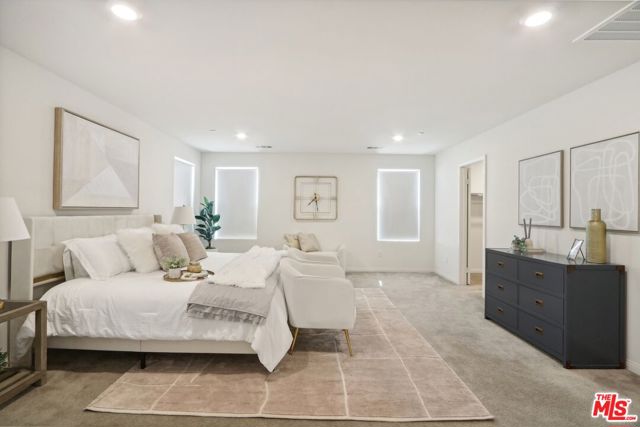 19317 Bension Drive, Santa Clarita CA: https://media.crmls.org/mediaz/0c413c37-3e79-48b6-9b0e-fda404000f4d.jpg