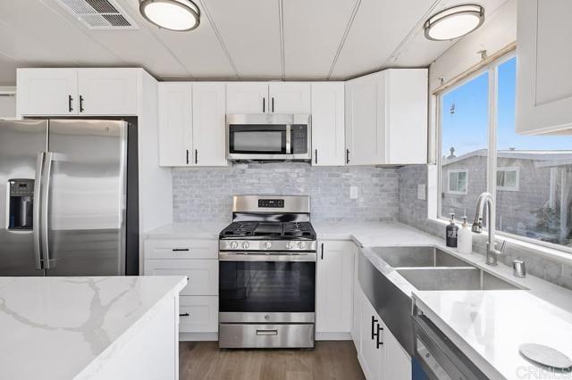 Detail Gallery Image 3 of 42 For 402 63rd St #115,  San Diego,  CA 92114 - 2 Beds | 2 Baths