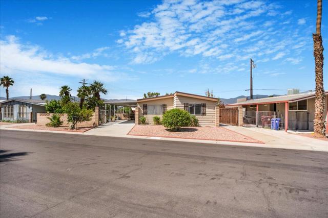 32857 Bloomfield Avenue, Thousand Palms CA: https://media.crmls.org/mediaz/0c41635b-713d-453b-a989-d02c5919ed85.jpg