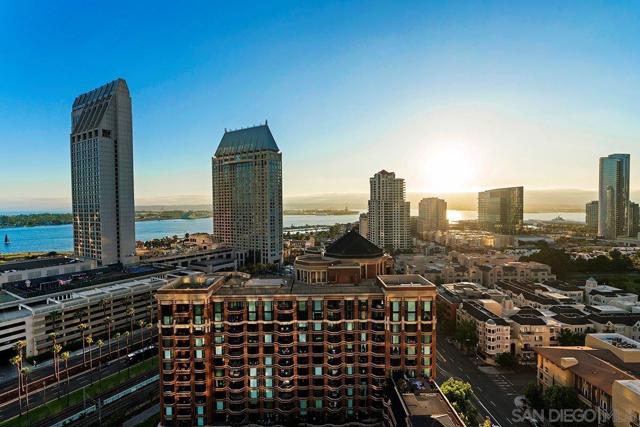 550 Front Street, San Diego CA: https://media.crmls.org/mediaz/0c41987b-a3df-4f98-89e4-be49e7848dea.jpg