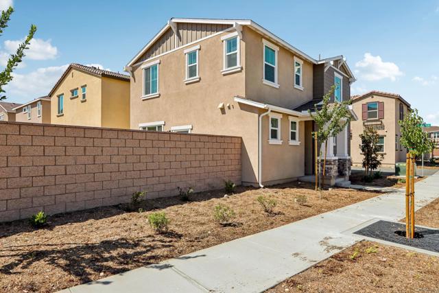 Detail Gallery Image 3 of 34 For 28485 via Rioja, Temecula,  CA 92591 - 3 Beds | 2/1 Baths