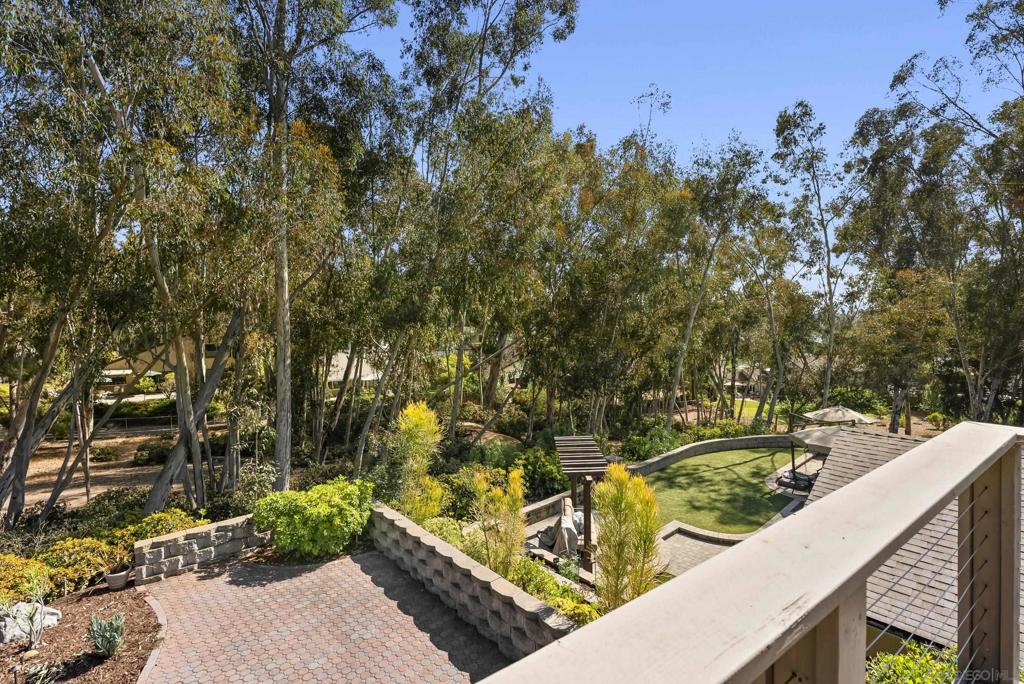 MLS #250036345SD img 29