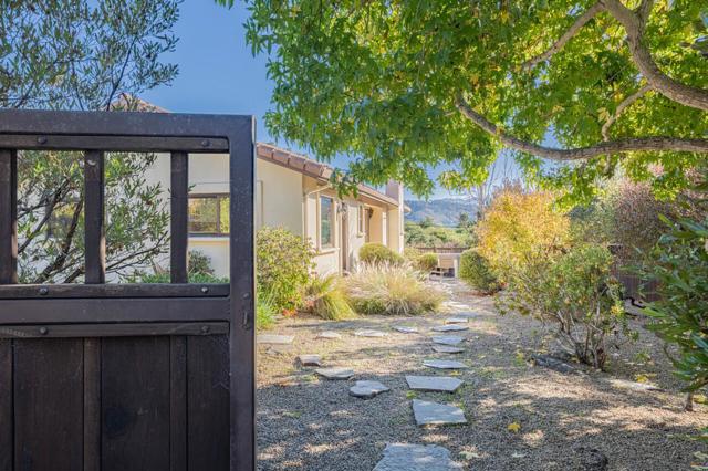 25685 Morse Drive, Carmel CA: https://media.crmls.org/mediaz/0c457e6e-81da-4350-ae92-5a61424ae4fe.jpg