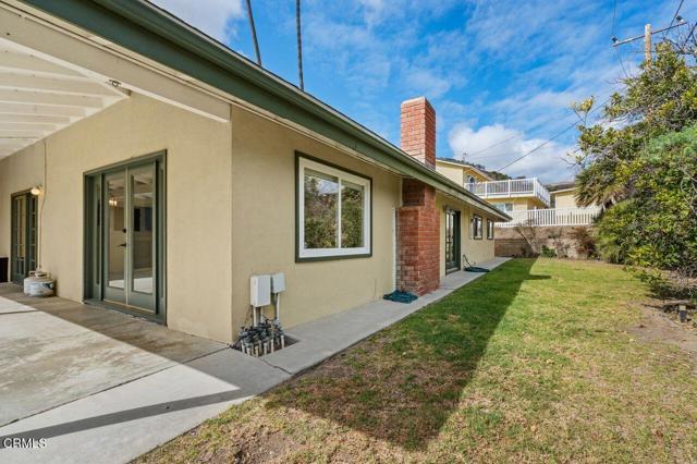 1274 Sunnycrest Avenue, Ventura CA: https://media.crmls.org/mediaz/0c467b84-a1ac-4372-aa1b-550a1f884cfe.jpg