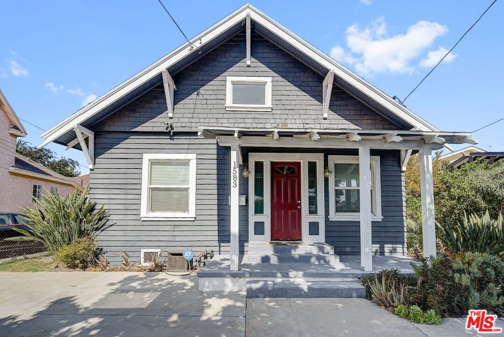 1583 W 36th Street