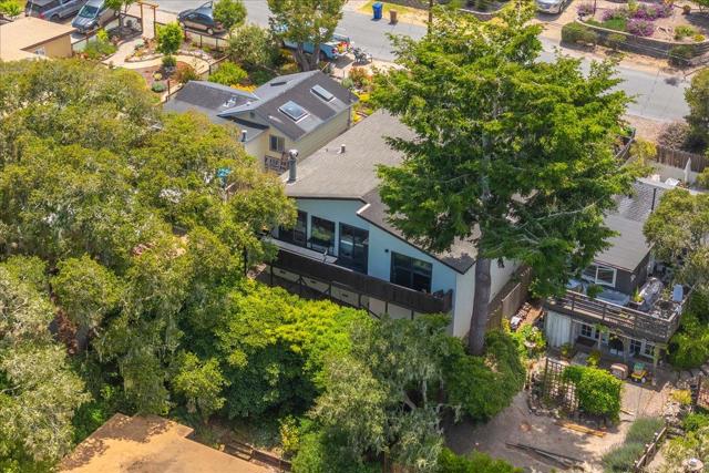 630 Terry Street, Monterey CA: https://media.crmls.org/mediaz/0c46f507-c34d-45a8-ad81-62a10e19b7d3.jpg