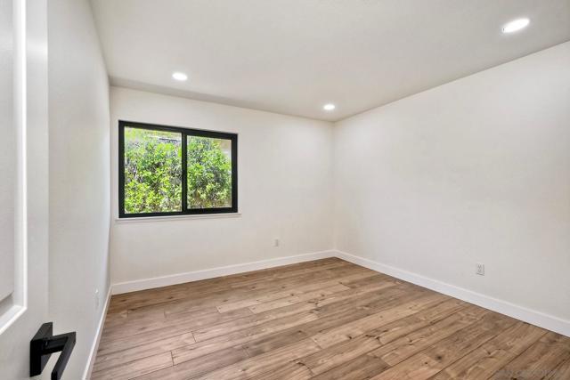 13356 Corte De Comares, San Diego CA: https://media.crmls.org/mediaz/0c47ab5b-a755-4ac8-aeea-3f28b920dce1.jpg