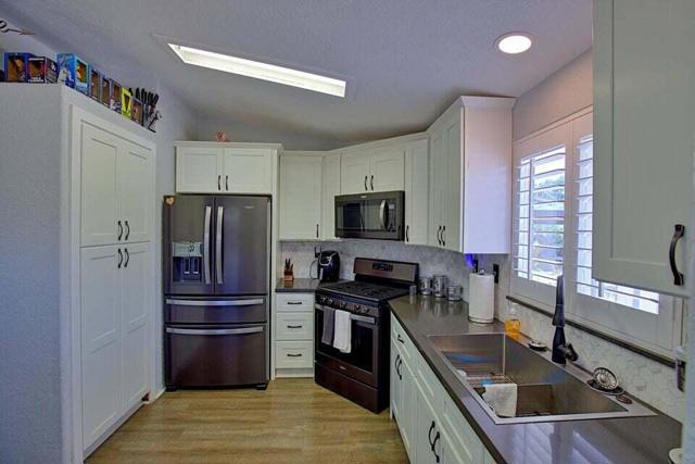 18525 Keyes Drive, Banning CA: https://media.crmls.org/mediaz/0c481a98-4cc4-469f-a535-05086cd10084.jpg