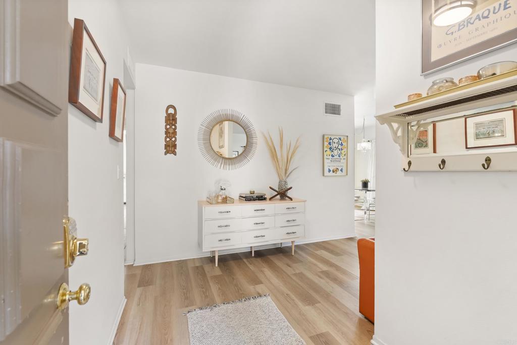 7063 Estrella De Mar Road - photo 9