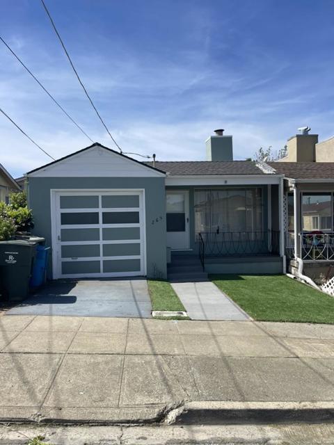 265 Mastick Ave, San Bruno CA: https://media.crmls.org/mediaz/0c49a91f-7a24-4ed9-bb7d-a2eb065baf27.jpg
