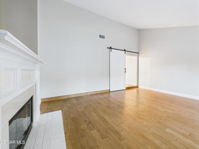 29650 Kimberly Drive, Agoura Hills CA: https://media.crmls.org/mediaz/0c4aad89-f807-48da-ab93-b7c457ef00de.jpg