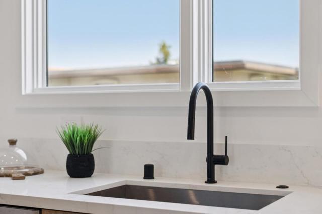 1433 Floribunda Avenue, Burlingame CA: https://media.crmls.org/mediaz/0c4ab602-d6f7-4bca-8ea3-58228f1c5a71.jpg