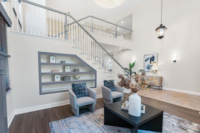 3535 Lessini, Pleasanton CA: https://media.crmls.org/mediaz/0c4bd3cb-2310-4aee-9e74-a4b24665ea41.jpg