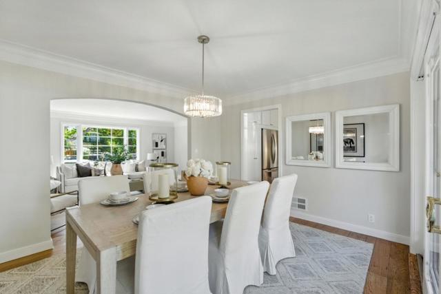 1531 Locust Street, San Mateo CA: https://media.crmls.org/mediaz/0c4d8a0b-a70b-4f89-9224-d23f45d62aca.jpg