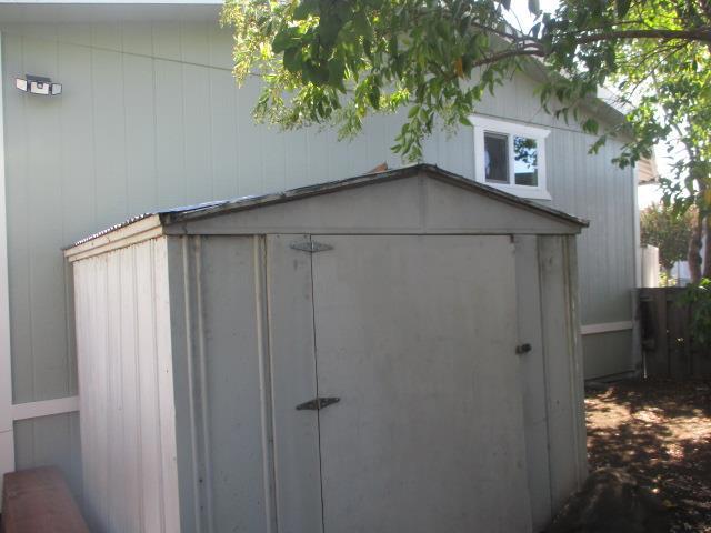 510 Saddle Brook Drive, San Jose CA: https://media.crmls.org/mediaz/0c4dba2f-07e9-46f9-aea5-f546d3036105.jpg