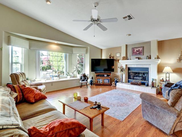 64660 Picard Court, Desert Hot Springs CA: https://media.crmls.org/mediaz/0c4e0306-49ff-4e72-824d-c20730d89d72.jpg