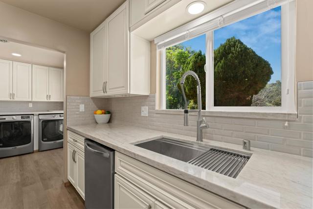 Detail Gallery Image 13 of 59 For 11460 Pinehurst Dr, Lakeside,  CA 92040 - 4 Beds | 3/1 Baths