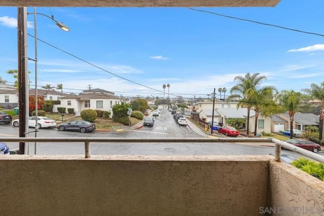 4534 60Th St, San Diego, California 92115, 2 Bedrooms Bedrooms, ,2 BathroomsBathrooms,Condominium,For Sale,60Th St,250018984SD