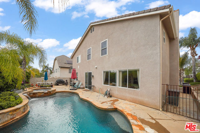 26505 Thackery Lane, Stevenson Ranch CA: https://media.crmls.org/mediaz/0c501044-4f07-4e7c-9ecd-7e004965e13f.jpg