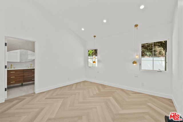 847 Huntley Drive, West Hollywood CA: https://media.crmls.org/mediaz/0c501cee-b782-4f72-83d6-9f886a079c48.jpg