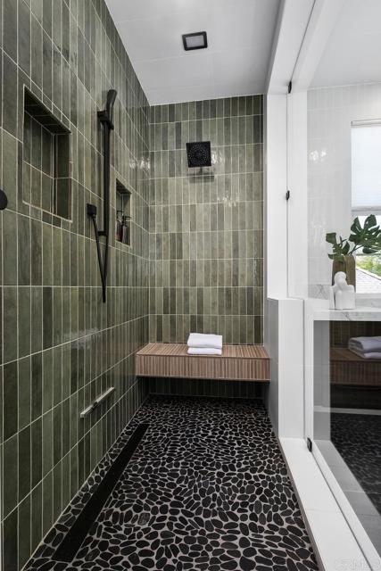 7661 Sitio Algodon, Carlsbad CA: https://media.crmls.org/mediaz/0c507c0f-14f8-40f1-9f9c-f13f8b59a0a8.jpg
